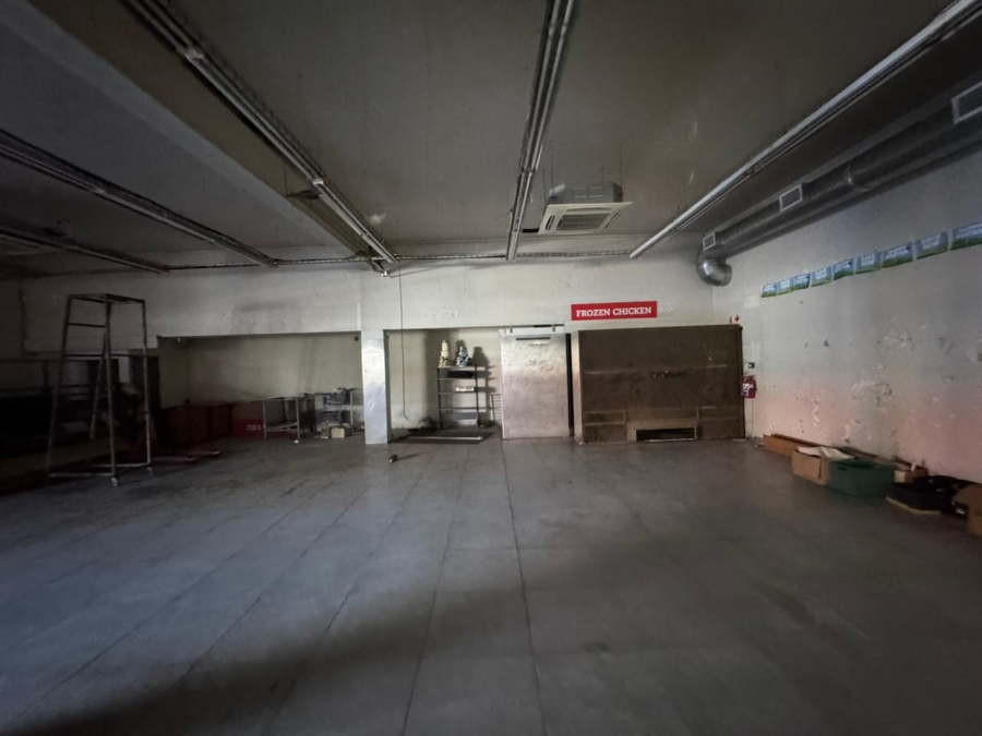 6 Bedroom Property for Sale in Tuscany Glen Western Cape